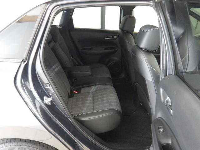 フィット ｅ：ＨＥＶホーム　禁煙車・元デモカー・コネクトディスプレイ・Ｒカメラ・ＬＥＤ・オートライト・ＥＴＣ・革巻・フルオートエアコン・電子パーキングブレーキ・コンビシート・　前後誤発進抑制機能　クリソナ　助手席エアバッグ（20枚目）