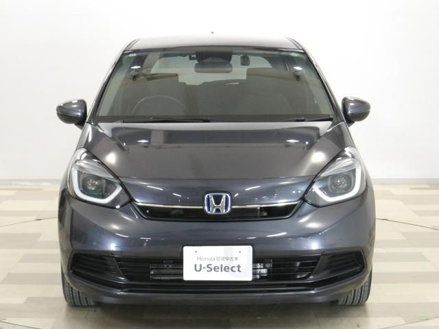 フィット ｅ：ＨＥＶホーム　禁煙車・元デモカー・コネクトディスプレイ・Ｒカメラ・ＬＥＤ・オートライト・ＥＴＣ・革巻・フルオートエアコン・電子パーキングブレーキ・コンビシート・　前後誤発進抑制機能　クリソナ　助手席エアバッグ（26枚目）