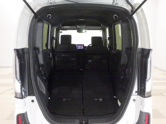 Ｎ－ＢＯＸカスタム ターボ　禁煙車・ナビ・Ｒカメラ・ＬＥＤ・オートライト・ＥＴＣ・両側パワスラ・前席ヒーター・オートリトラ・革巻・パドル・オートブレーキホールド・ロールサンシェード・インテリアイルミネーション１５ＡＷ　車線逸脱（22枚目）