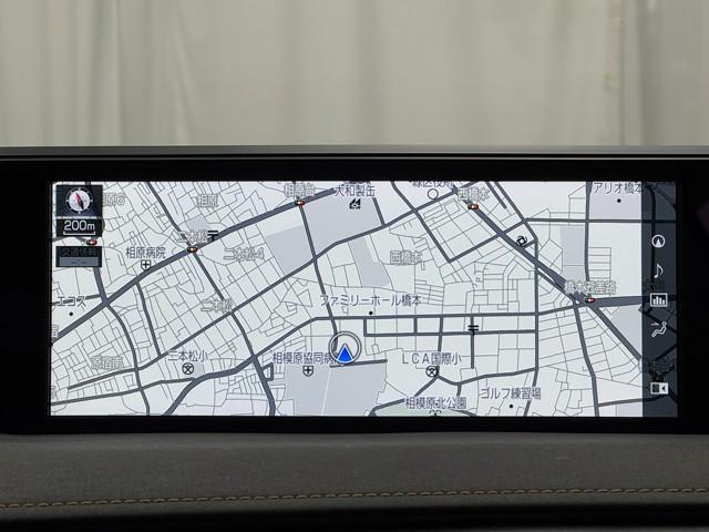 UX UX250h バージョンL Bカメラ 追従クルコン レザーシート ETC LEDヘッドライト DVD再生 ミュージックプレイヤー接続可 エアバッグ スマートキー メモリーナビ 助手席エアバッグ 横滑り防止機能 ABS キーレス(7枚目)