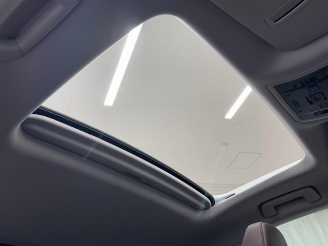 ＲＸ ＲＸ３００　バージョンＬ　メモリナビ　ムーンルーフ　バックモニター　本革　地デジ　パワーシート　ＤＶＤ再生　レーダークルーズコントロール　記録簿　ＥＴＣ　ミュージックプレイヤー接続可　キーレス　横滑り防止装置　エアバッグ　ＡＷ（6枚目）