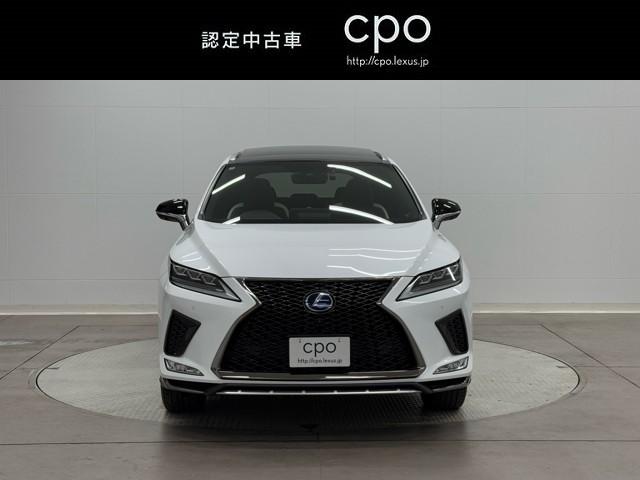 ＲＸ ＲＸ４５０ｈ　Ｆスポーツ　メモリ－ナビ　追従式クルコン　パノラマガラスルーフ　オートエアコン　ＴＶナビ　バックモニター　ＡＢＳ　盗難防止装置　パワステ　ＥＴＣ車載器　エアバッグ　ＤＶＤ再生　革　地デジ　横滑り防止　キーレスゴー（2枚目）