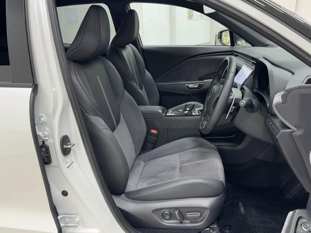 LBX クール ETC車載器 アルミホイール LEDヘッドランプ バックモニター エアバッグ キーレス ナビ&TV スマートキー パワーシート ワンオーナー フルセグTV レーダークルコン(18枚目)