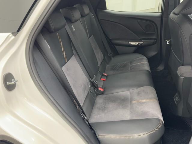 LBX クール ETC車載器 アルミホイール LEDヘッドランプ バックモニター エアバッグ キーレス ナビ&TV スマートキー パワーシート ワンオーナー フルセグTV レーダークルコン(19枚目)