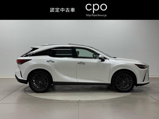 RX RX350h バージョンL パノラマSR レーダークルーズコントロール 黒革シート LEDヘッドライト ETC AWD ナビTV パワーシート エアコン バックカメラ フルセグTV メモリーナビ(3枚目)