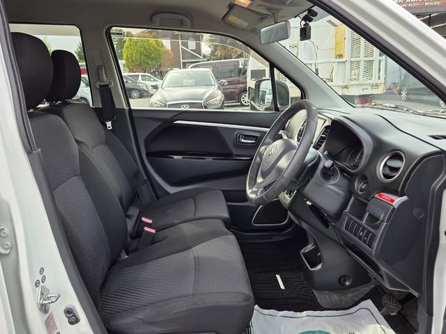 ワゴンＲスティングレー Ｔ　１オーナー／ナビ／フルセグＴＶ／Ｂｌｕｅｔｏｏｔｈ音楽再生／ＥＴＣ／バックカメラ／ドライブレコーダー／ＨＩＤ／純正１５ＡＷ／スマートキー２本（7枚目）