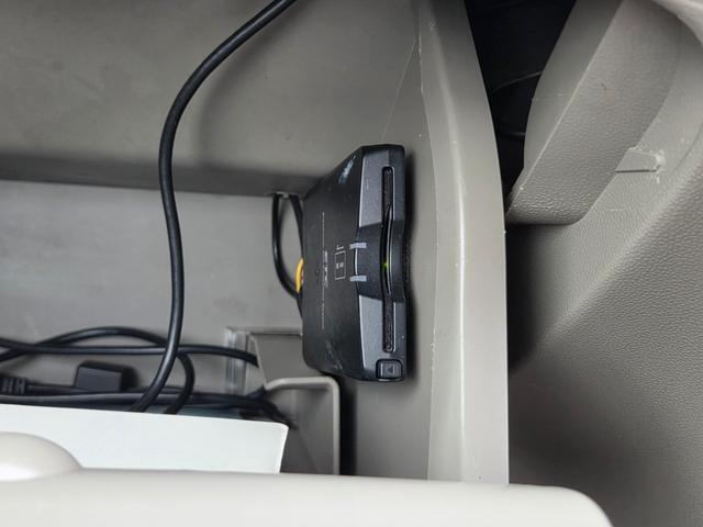 アトレーワゴン カスタムターボRSリミテッド ナビ/地デジTV/ETC/バックカメラ/ドライブレコーダー/パワースライドドア/HID/純正AW/キーレス(13枚目)