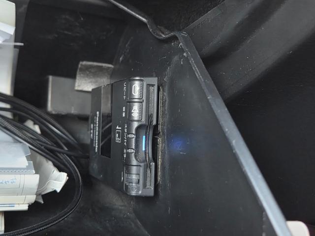 コペン アクティブトップ ナビ/地デジTV/BT音楽再生/ETC/Bカメラ/ドライブレコーダー/社外15AW/社外マフラー/エンジンスターター/シートヒーター/LEDヘッド&フォグランプ/2024年製スタッドレス&アルミ付き(14枚目)