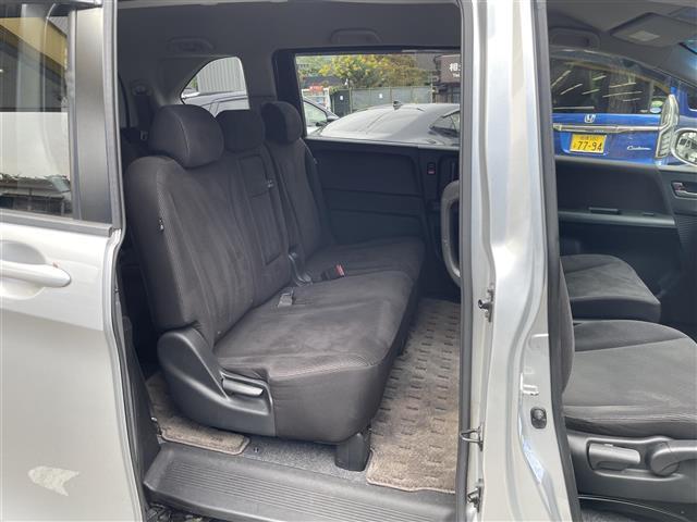 フリード G ジャストセレクション カーナビ 両側Pスライドドア Bモニター スマトキー 助手席エアバッグ AUTOエアコン パワステ SD ETC 運転席エアバッグ PW ABS 3列シート クルーズコントロール キ-レス(11枚目)