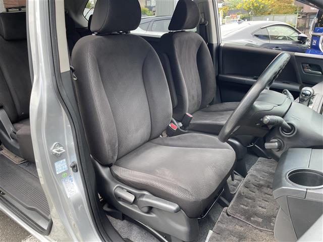 フリード G ジャストセレクション カーナビ 両側Pスライドドア Bモニター スマトキー 助手席エアバッグ AUTOエアコン パワステ SD ETC 運転席エアバッグ PW ABS 3列シート クルーズコントロール キ-レス(12枚目)