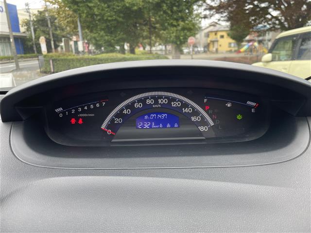 フリード G ジャストセレクション カーナビ 両側Pスライドドア Bモニター スマトキー 助手席エアバッグ AUTOエアコン パワステ SD ETC 運転席エアバッグ PW ABS 3列シート クルーズコントロール キ-レス(18枚目)