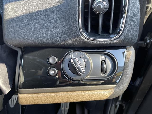 ＭＩＮＩ ジョンクーパーワークス　クロスオーバー　スマキー　ドラレコ　衝突被害軽減システム　ＬＥＤヘッド　パワーシート　アイドリングストップ　Ｂカメラ　パワーバックドア　ＨＤＤナビ　ＥＴＣ　シートヒーター　４ＷＤ　ナビ　オートクルーズコントロール（26枚目）