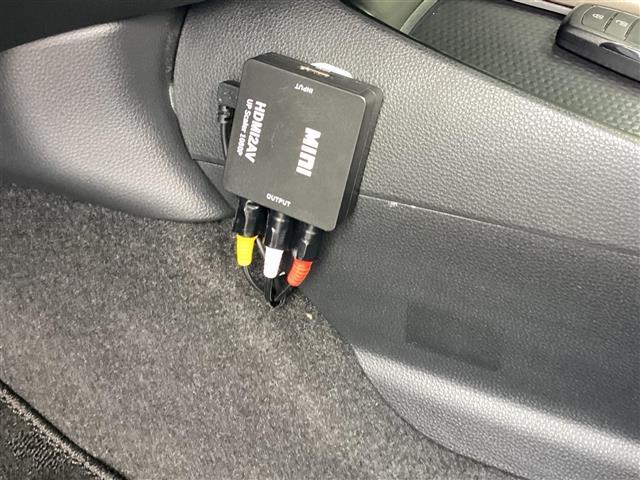 アクア Ｚ　ワンオーナー／１０．５インチディスプレイ　Ｂｌｕｅｔｏｏｔｈ音楽　ＬＥＤヘッドライト　スマートキー　１００Ｖ電源　フルセグＴＶ　エアコン　ＥＳＣ　ナビ＆ＴＶ　カーテンエアバッグ　ＥＴＣ　キーレス（22枚目）