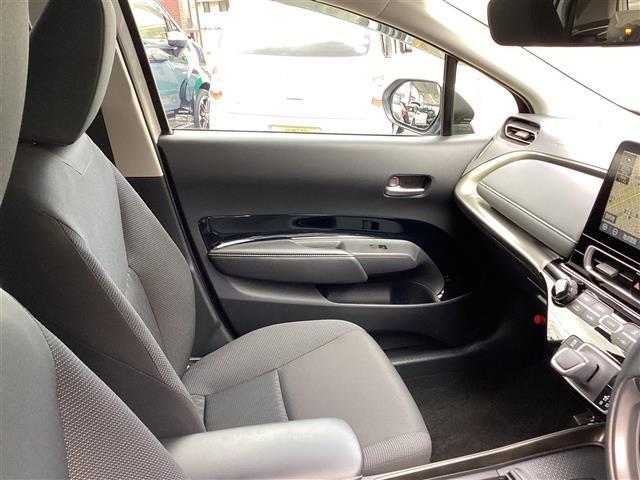 アクア Ｚ　ワンオーナー／１０．５インチディスプレイ　Ｂｌｕｅｔｏｏｔｈ音楽　ＬＥＤヘッドライト　スマートキー　１００Ｖ電源　フルセグＴＶ　エアコン　ＥＳＣ　ナビ＆ＴＶ　カーテンエアバッグ　ＥＴＣ　キーレス（27枚目）