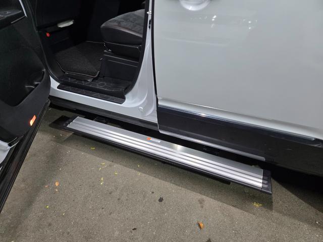 デリカＤ：５ ジャスパー　禁煙ワンオーナー　アルパインナビ　ＥＴＣ　全方位モニター　両側電動スライドドア　パワーバックドア　前後ドラレコ　８人乗り　アップルカープレイ　アンドロイドオート　シートヒーター　ステアリングヒーター（45枚目）