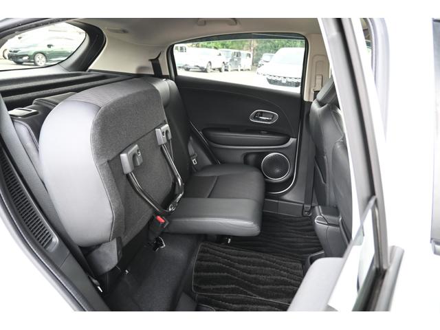 ヴェゼル ハイブリッドZ・ホンダセンシング 純正8INナビ Rカメラ ETC FRドラレコ シートヒーター アルミホイール LEDライト レーダーサポート 1オーナ- DVD再生機能 整備記録簿 横滑り防止システム バックアイカメラ フルセ(19枚目)