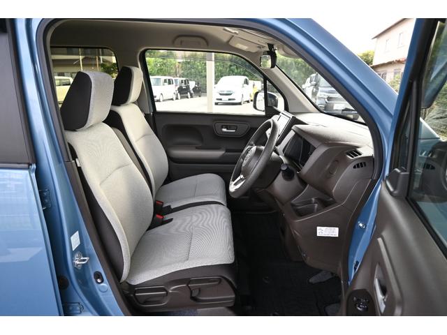 ハイトアジャスター&チルトステアリング&テレスコッピクでポジションもばっちり