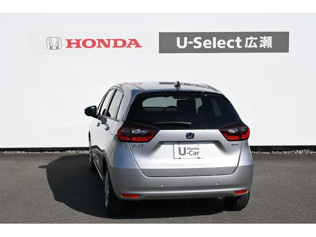 フィット e:HEVベーシック ホンダセンシング 純正ナビ Rカメラ 障害物センサー LEDライト ホンダコネクト カーテンエアバッグ CMBS USBポート ワンオーナー車 セキュリティアラーム アイドリングストップ スマートキー(10枚目)