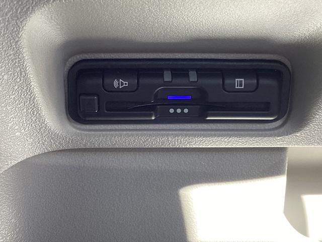 Ｎ－ＢＯＸ ベースグレード　衝突軽減システム　スマートキ－　カーテンエアバック　ＥＣＯモード　横滑り防止　オートクルーズ　ＬＥＤヘッドライト　キーフリー　パワーステアリング　オートエアコン　前席シートヒーター（12枚目）