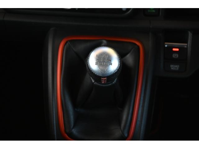 ６速マニュアルトランスミッション　ダイレクト感の高い操作感
