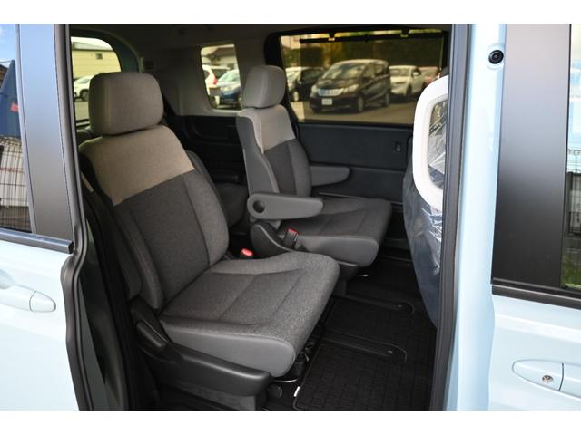 フリード エアー 登録済未使用車 ホンダセンシング 純正8INナビ Rカメラ ETC Fドラレコ 障害物センサー LEDライト 両側Pスライドドア クルコン 横滑り防止機能 サイドカーテンエアバック USB 3列シート(21枚目)