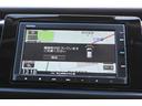 フィット e:HEVベーシック ホンダセンシング 純正ナビ Rカメラ 障害物センサー LEDライト ホンダコネクト カーテンエアバッグ CMBS USBポート ワンオーナー車 セキュリティアラーム アイドリングストップ スマートキー(4枚目)