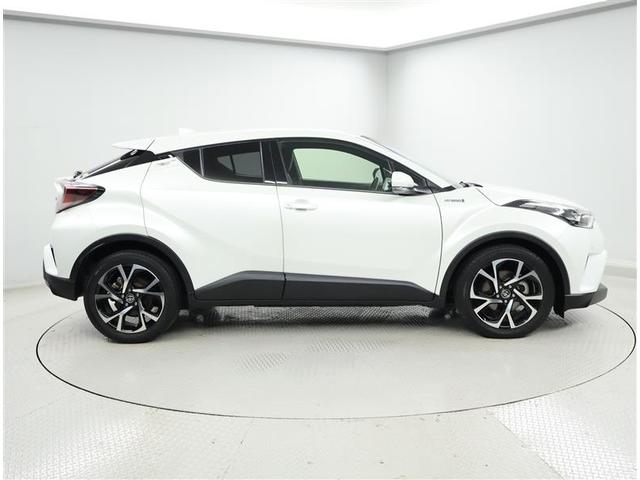 Ｃ－ＨＲ Ｇ　運転席エアバック　ＤＶＤ再生機能　１オーナー車　Ｂカメラ　ＬＥＤヘッドライト　助手席エアバック　サイドカーテンエアバック　横滑り防止装置付　記録簿有り　キーフリーシステム　クルーズコントロール　ＥＴＣ（4枚目）