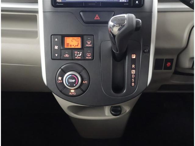 タント Ｘ　スマートセレクションＳＡ　スマートキーシステム　Ｗエアバッグ　盗難警報装置　横滑り防止　ナビＴＶ　オートエアコン　バックモニター　ワンセグＴＶ　エアバッグ　ＥＴＣ　ＡＢＳ　キーレス　パワーウインドウ　ベンチシ－ト　メモリナビ（10枚目）