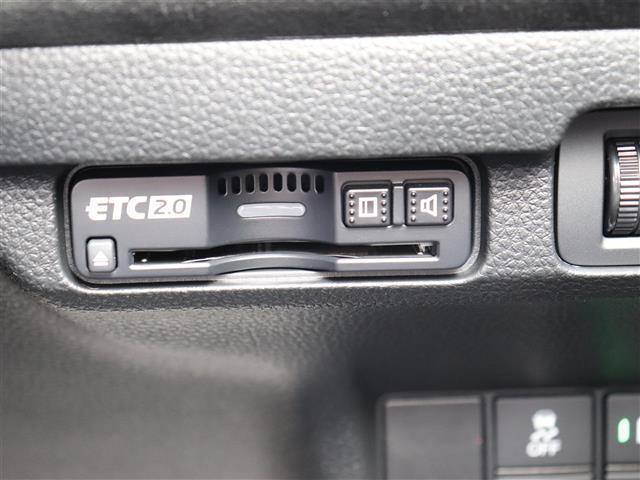 シビック タイプR レーシングブラックパッケージ ワンオーナー BSM ETC2.0 LKAS Bカメラ 衝突軽減 LEDヘッド ターボ ETC2.0 ナビTV レーダークルコン スマートキー フルセグ 1オーナー Bカメラ(12枚目)