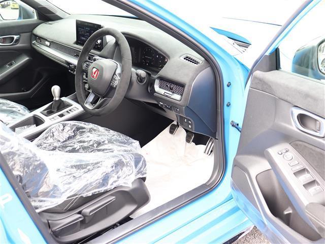 シビック タイプR レーシングブラックパッケージ ワンオーナー BSM ETC2.0 LKAS Bカメラ 衝突軽減 LEDヘッド ターボ ETC2.0 ナビTV レーダークルコン スマートキー フルセグ 1オーナー Bカメラ(18枚目)