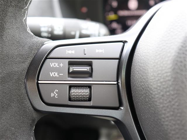 シビック タイプR レーシングブラックパッケージ ワンオーナー BSM ETC2.0 LKAS Bカメラ 衝突軽減 LEDヘッド ターボ ETC2.0 ナビTV レーダークルコン スマートキー フルセグ 1オーナー Bカメラ(24枚目)