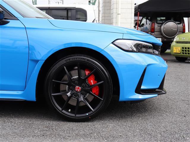 シビック タイプR レーシングブラックパッケージ ワンオーナー BSM ETC2.0 LKAS Bカメラ 衝突軽減 LEDヘッド ターボ ETC2.0 ナビTV レーダークルコン スマートキー フルセグ 1オーナー Bカメラ(26枚目)