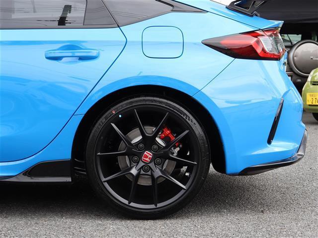 シビック タイプR レーシングブラックパッケージ ワンオーナー BSM ETC2.0 LKAS Bカメラ 衝突軽減 LEDヘッド ターボ ETC2.0 ナビTV レーダークルコン スマートキー フルセグ 1オーナー Bカメラ(31枚目)