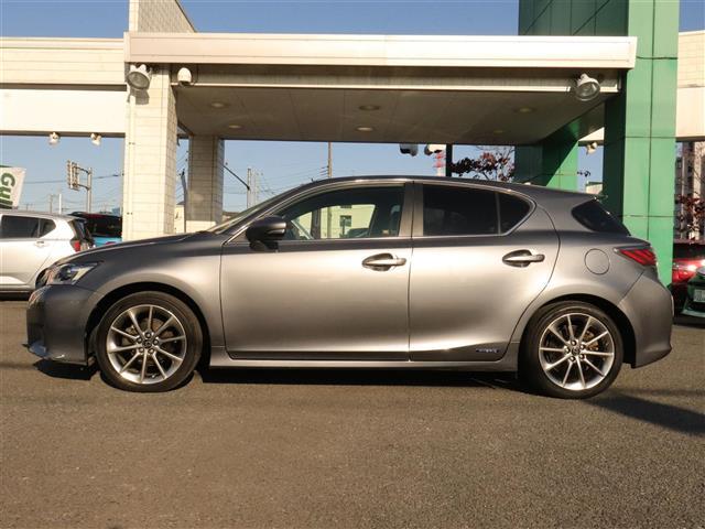 CT CT200h クリエイティブ テキスタイルインテリア ブラックレザーシート ヒーター パドルシフト LEDヘッドライト クルーズコントロール AC100V 純正ナビ バックカメラ フルセグTV Bluetooth ETC Bluetooth接続 地デジ(14枚目)