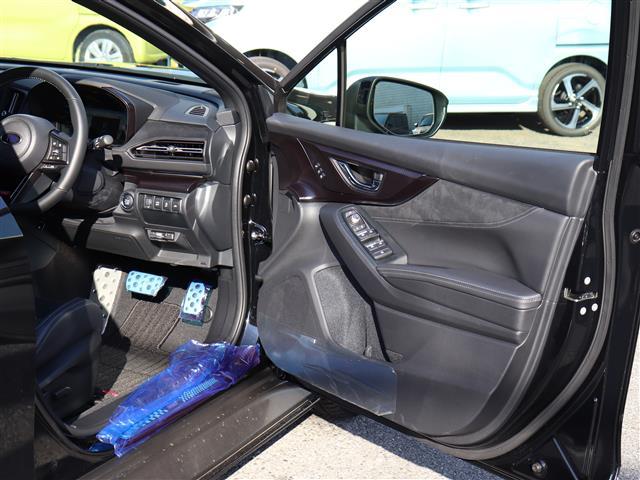 ガラスコーティング、ナビゲーション、ＥＴＣなど、その他のパーツの取り付けお見積もりのご相談も承っております！！クルマのこと何でもお任せください！