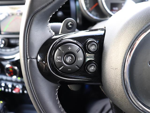 ＭＩＮＩ クーパーＳＤ　６０イヤーズエディション　ワンオーナー　前後ドラレコ　茶側シート　シートヒーター　バックカメラ　Ｂｌｕｅｔｏｏｔｈオーディオ対応　ミラーＥＴＣ　ＦＲクリアランスソナー　アダプティブクルーズ　記録簿（Ｒ２．３．４．５．６．７）　（18枚目）