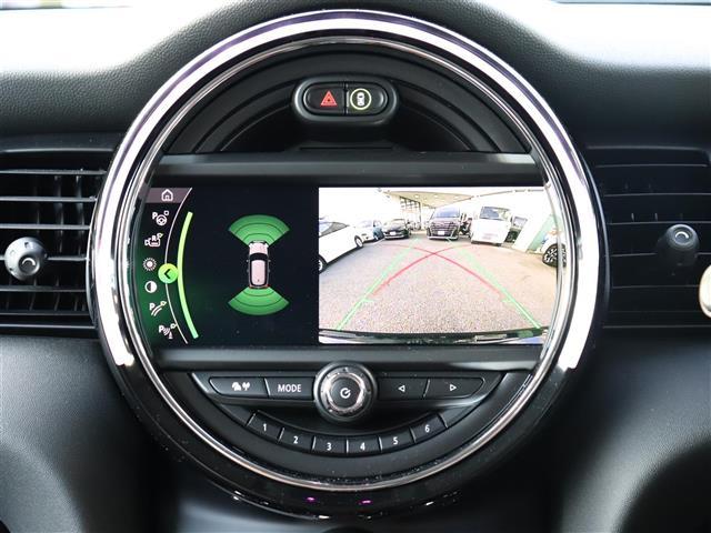 ＭＩＮＩ クーパーＳＤ　６０イヤーズエディション　ワンオーナー　前後ドラレコ　茶側シート　シートヒーター　バックカメラ　Ｂｌｕｅｔｏｏｔｈオーディオ対応　ミラーＥＴＣ　ＦＲクリアランスソナー　アダプティブクルーズ　記録簿（Ｒ２．３．４．５．６．７）　（20枚目）