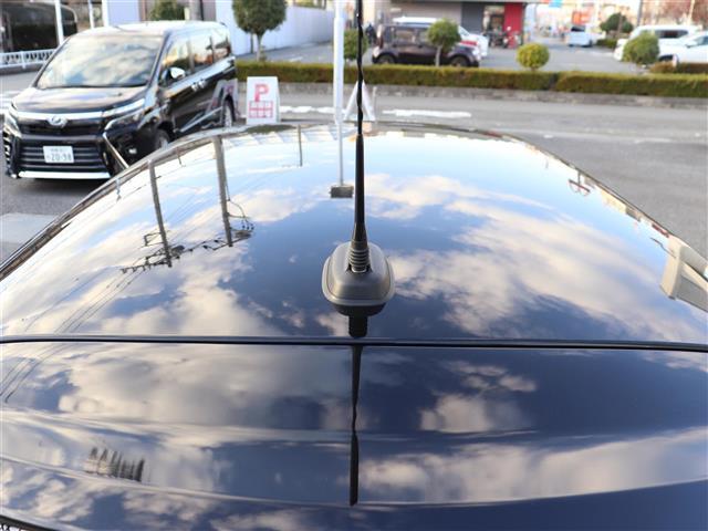 ＭＩＮＩ クーパーＳＤ　６０イヤーズエディション　ワンオーナー　前後ドラレコ　茶側シート　シートヒーター　バックカメラ　Ｂｌｕｅｔｏｏｔｈオーディオ対応　ミラーＥＴＣ　ＦＲクリアランスソナー　アダプティブクルーズ　記録簿（Ｒ２．３．４．５．６．７）　（28枚目）