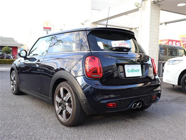 ＭＩＮＩ クーパーＳＤ　６０イヤーズエディション　ワンオーナー　前後ドラレコ　茶側シート　シートヒーター　バックカメラ　Ｂｌｕｅｔｏｏｔｈオーディオ対応　ミラーＥＴＣ　ＦＲクリアランスソナー　アダプティブクルーズ　記録簿（Ｒ２．３．４．５．６．７）　（43枚目）