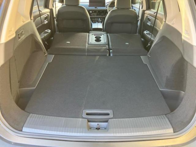 エクストレイル 4WD G e-4ORCE 新品タイヤ/サンルーフ/BOSE/保証書/純正 12.3インチ メモリーナビ/インテリジェントルームミラー/衝突安全装置/シートヒーター/全方位モニター/車線逸脱防止支援システム/シート 合皮 4WD(19枚目)