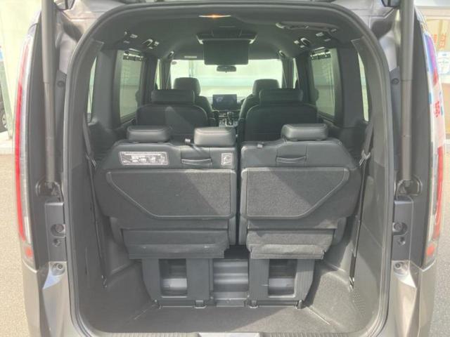 ステップワゴン スパーダ 新品タイヤ/保証書/純正 SDナビ/フリップダウンモニター 純正 15.6インチ/衝突安全装置/両側電動スライドドア/車線逸脱防止支援システム/シート ハーフレザー/電動バックドア バックカメラ(8枚目)