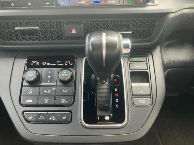 ステップワゴン スパーダ 新品タイヤ/保証書/純正 SDナビ/フリップダウンモニター 純正 15.6インチ/衝突安全装置/両側電動スライドドア/車線逸脱防止支援システム/シート ハーフレザー/電動バックドア バックカメラ(18枚目)