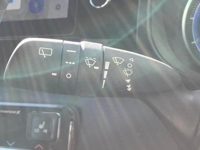 ヴォクシー ハイブリッドS-Z 新品タイヤ/保証書/ディスプレイオーディオ+ナビ10.5インチ/フリップダウンモニター 純正 14インチ/デジタルインナーミラー/衝突安全装置/両側電動スライドドア/シートヒーター バックカメラ(16枚目)