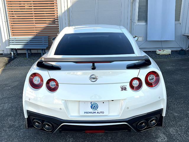 ＧＴ－Ｒ ブラックエディション　ドライカーボン製トランクリッド／リアスポイラー　ディーラー整備記録簿（Ｈ３１・Ｒ２・３・４・６）（11枚目）