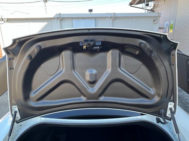 ＧＴ－Ｒ ブラックエディション　ドライカーボン製トランクリッド／リアスポイラー　ディーラー整備記録簿（Ｈ３１・Ｒ２・３・４・６）（17枚目）