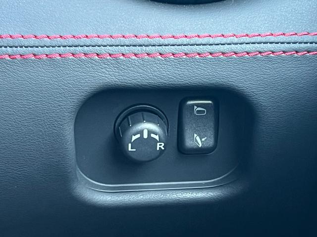 ＧＴ－Ｒ ブラックエディション　ドライカーボン製トランクリッド／リアスポイラー　ディーラー整備記録簿（Ｈ３１・Ｒ２・３・４・６）（38枚目）