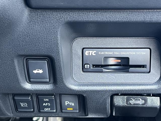 ＧＴ－Ｒ ブラックエディション　ドライカーボン製トランクリッド／リアスポイラー　ディーラー整備記録簿（Ｈ３１・Ｒ２・３・４・６）（39枚目）