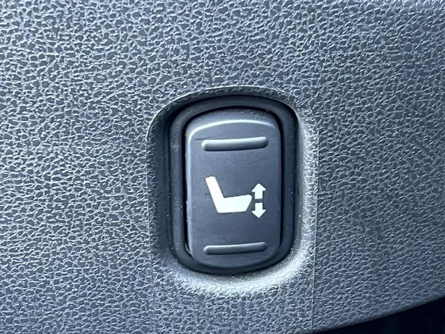 ＧＴ－Ｒ ブラックエディション　ドライカーボン製トランクリッド／リアスポイラー　ディーラー整備記録簿（Ｈ３１・Ｒ２・３・４・６）（42枚目）