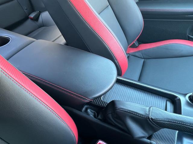 ＧＴ－Ｒ ブラックエディション　ドライカーボン製トランクリッド／リアスポイラー　ディーラー整備記録簿（Ｈ３１・Ｒ２・３・４・６）（48枚目）