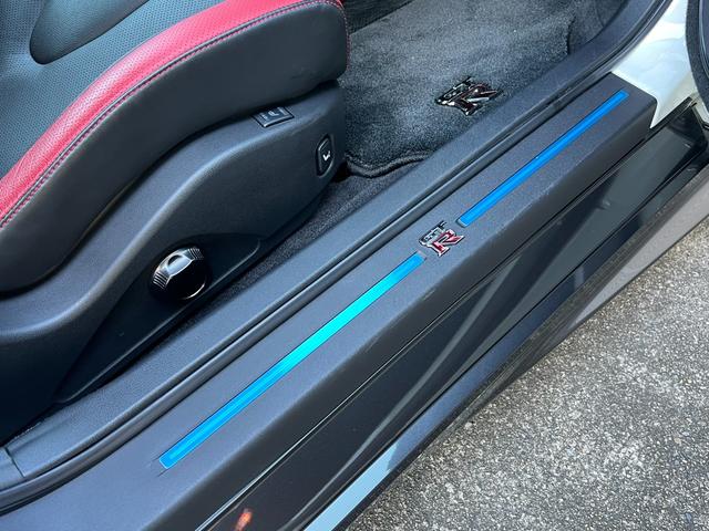 ＧＴ－Ｒ ブラックエディション　ドライカーボン製トランクリッド／リアスポイラー　ディーラー整備記録簿（Ｈ３１・Ｒ２・３・４・６）（51枚目）